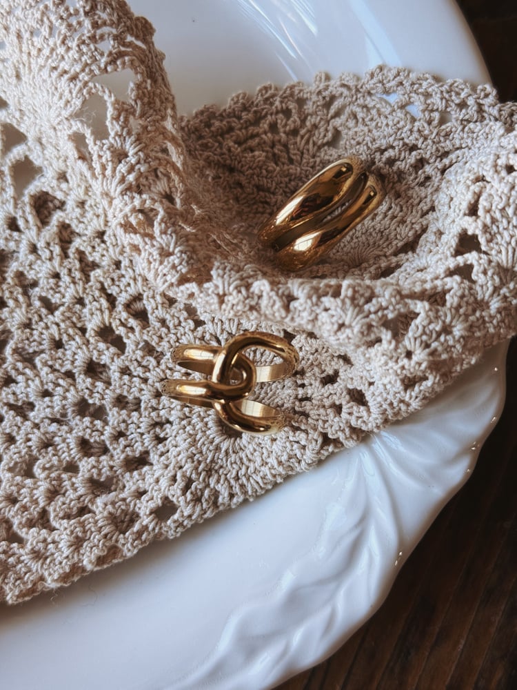 Camilla Pihl The Curved Ring – smykker fra Camilla Pihl