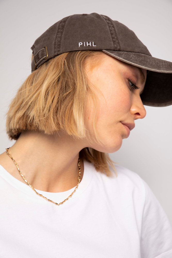 Lily Cap Washed Taupe