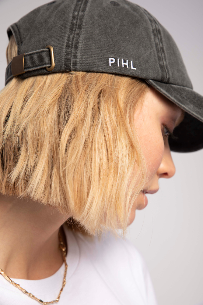 Lily Cap Washed Black