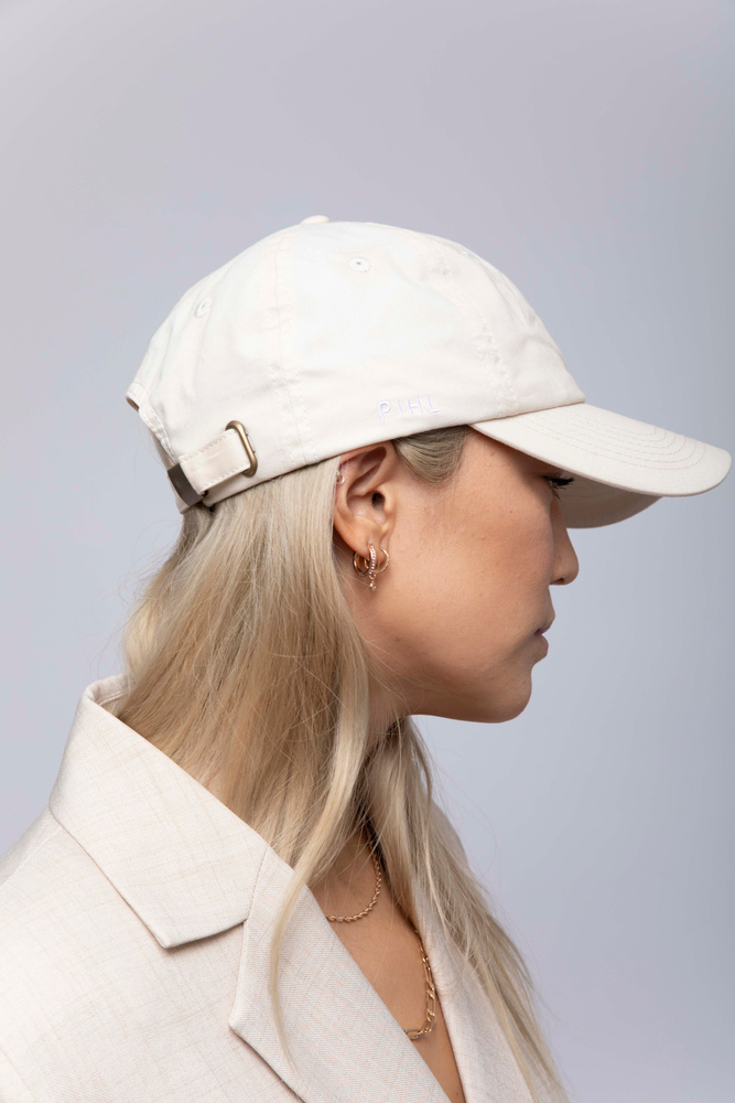 Lily Cap Sand