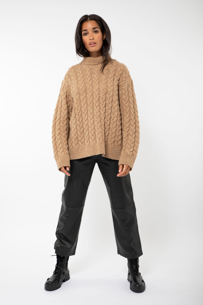 Frosted Cabel Knit Camel Melange