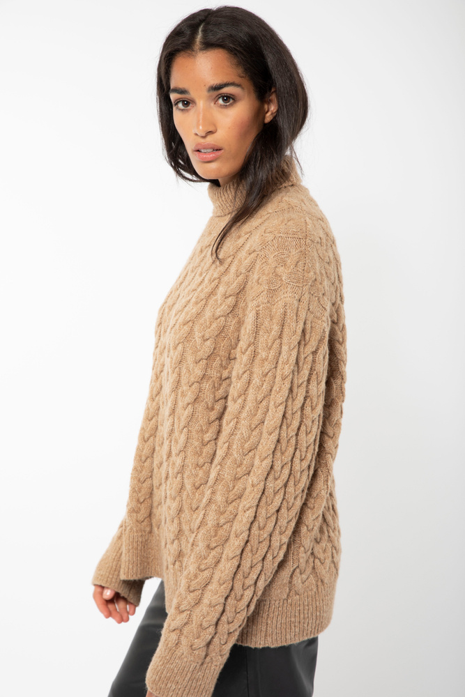 Frosted Cabel Knit Camel Melange